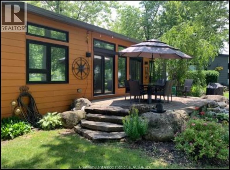 #707 981 COUNTY RD 2 Road, Lakeshore, Ontario, N8L1B4, Lakeshore, Ontario — photo 1 of 5