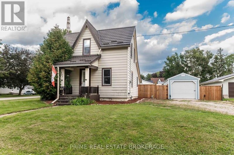 221 Third Street, West Elgin (Rodney), Ontario, N0L2C0, West Elgin (Rodney), Ontario — photo 1 of 5