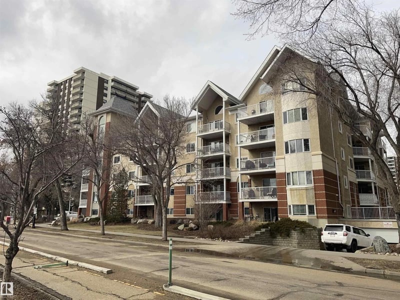 #305 11716 100 AV NW, Edmonton, Alberta, T5K2G3, Edmonton, Alberta — photo 1 of 5