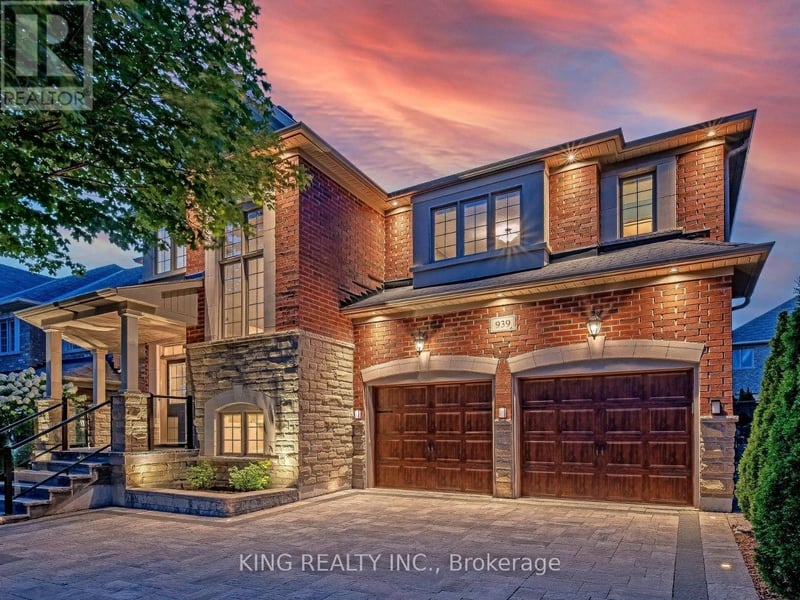 939 Goring Circle, Newmarket (Stonehaven-Wyndham), Ontario, L3X0B5, Newmarket (Stonehaven-Wyndham), Ontario — photo 1 of 5