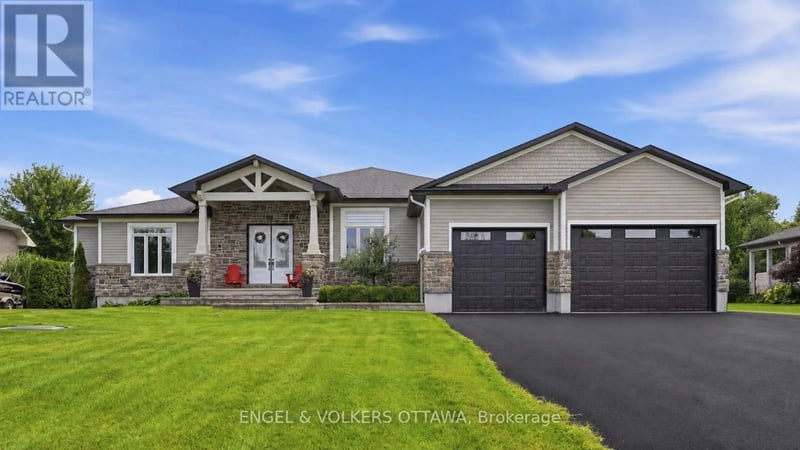 1914 Cedarlakes Way, Ottawa, Ontario, K4P0E4, Ottawa, Ontario — photo 1 of 5