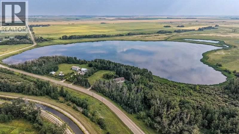 262267 Township Road 264, Rural Rocky View County, Alberta, T0M1G0, Rural Rocky View County, Alberta — photo 1 of 5