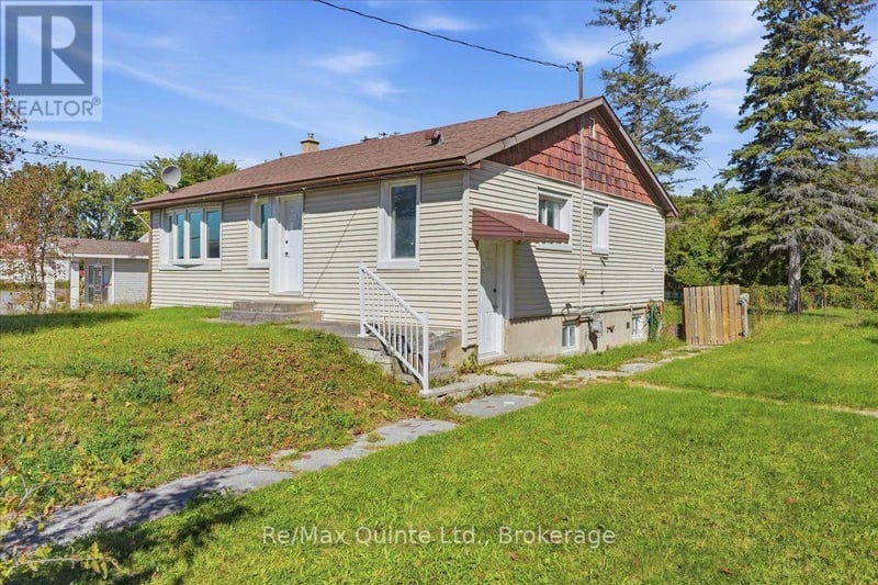 106 Whites Road, Quinte West (Sidney Ward), Ontario, K8V5P5, Quinte West (Sidney Ward), Ontario — photo 1 of 5