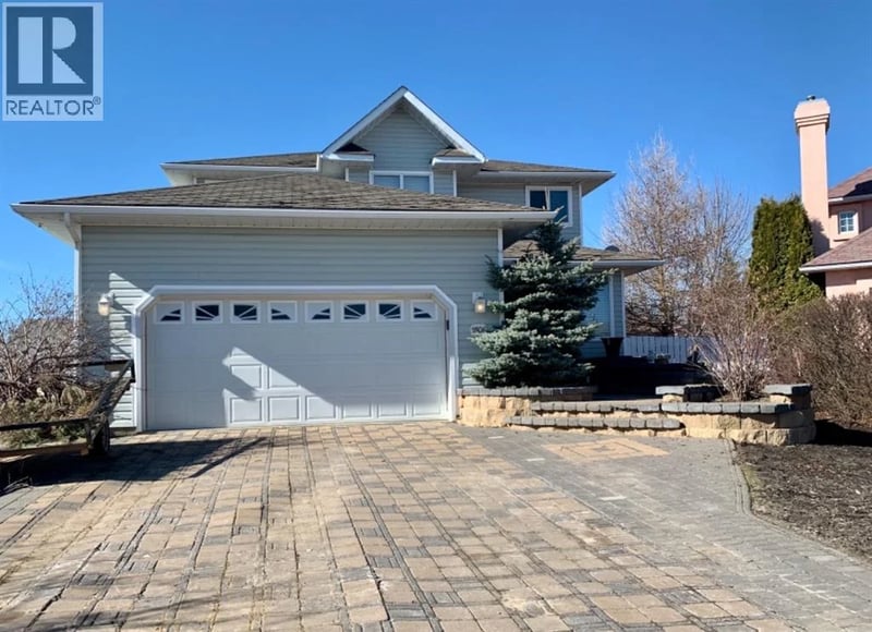 9106 93 Ave, Lac La Biche, Alberta, T0A2C0, Lac La Biche, Alberta — photo 1 of 5