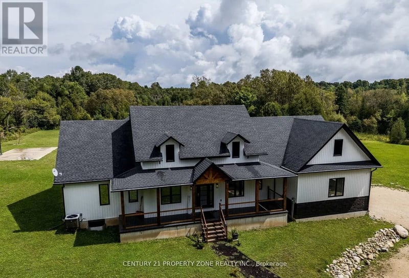 423474 6 Corners, West Grey, Ontario, N0C1H0, West Grey, Ontario — photo 1 of 5
