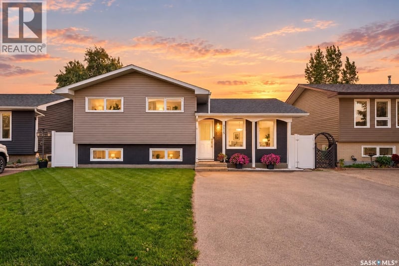 1515 Caribou STREET W, Moose Jaw, Saskatchewan, S6H7N5, Moose Jaw, Saskatchewan — photo 1 of 5