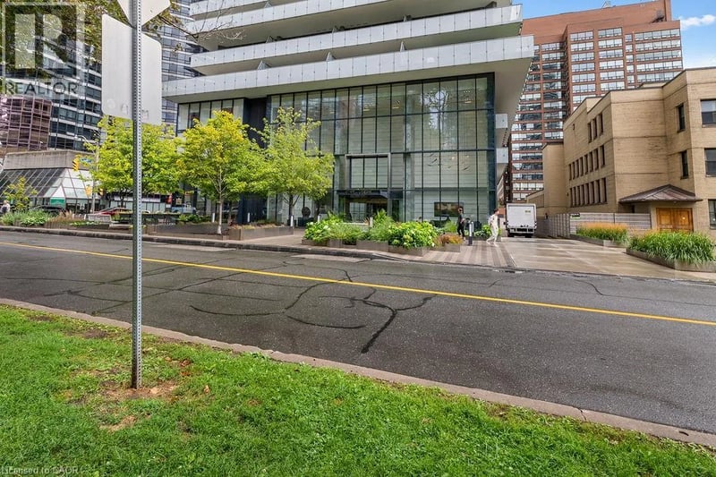 #206 57 ST JOSEPH Street, Toronto, Ontario, M5S0C5, Toronto, Ontario — photo 1 of 5