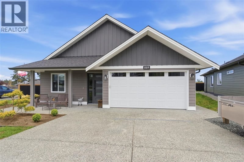 225 Dunbar Way, Parksville, British Columbia, V9P0G6, Parksville, British Columbia — photo 1 of 5