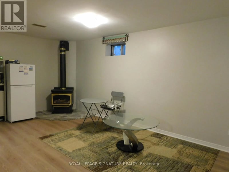 1132 Queen Street West, Mississauga (Lorne Park), Ontario, L5H4K2, Mississauga (Lorne Park), Ontario — photo 1 of 5