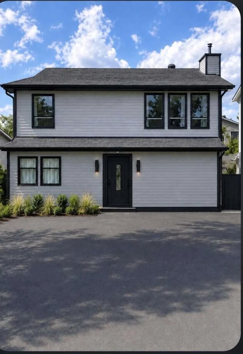 12809 114 Avenue, Surrey, British Columbia, V3R2L2, Surrey, British Columbia — photo 1 of 2