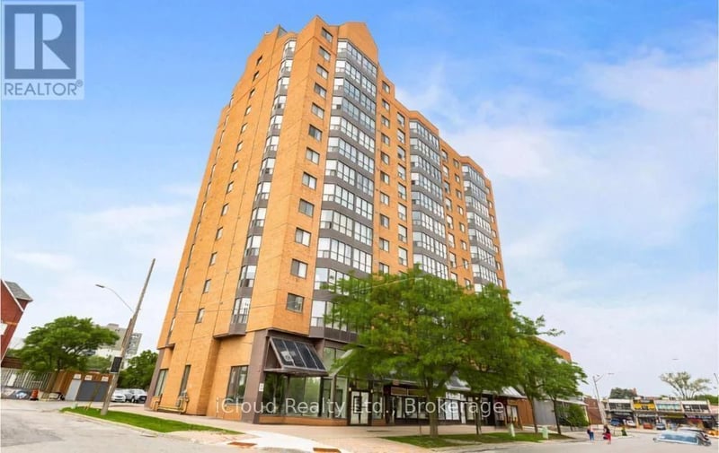 25 Agnes Street, Mississauga (Cooksville), Ontario, L5B3X7, Mississauga (Cooksville), Ontario — photo 1 of 5