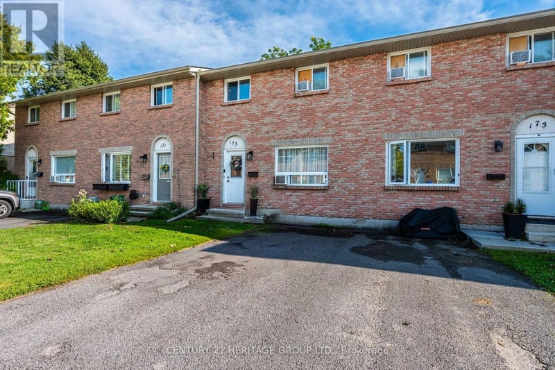 173 Rosemund Crescent, Kingston (West of Sir John A. Blvd), Ontario, K7M6Z2, Kingston (West of Sir John A. Blvd), Ontario — photo 1 of 5