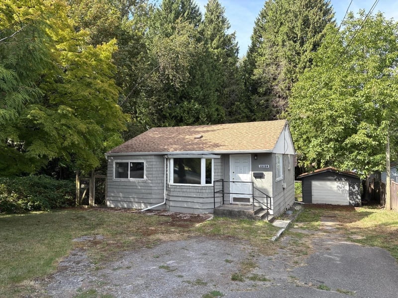 13139 111 Avenue, Surrey, British Columbia, V3T2S3, Surrey, British Columbia — photo 1 of 5