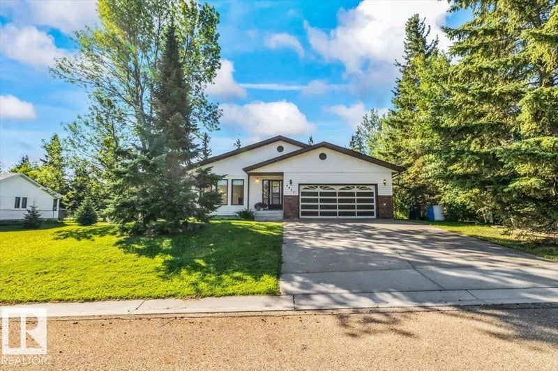 4427 Payne AV, Onoway, Alberta, T0E1V0, Onoway, Alberta — photo 1 of 5