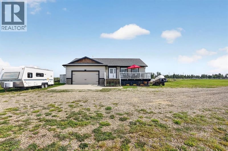 65004 Range Road 19-5, Stirling, Alberta, T0K2E0, Stirling, Alberta — photo 1 of 5