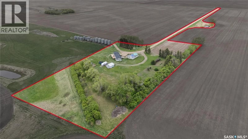 RM of Gravelbourg Acreage, Gravelbourg Rm No. 104, Saskatchewan, S0H1X0, Gravelbourg Rm No. 104, Saskatchewan — photo 1 of 5