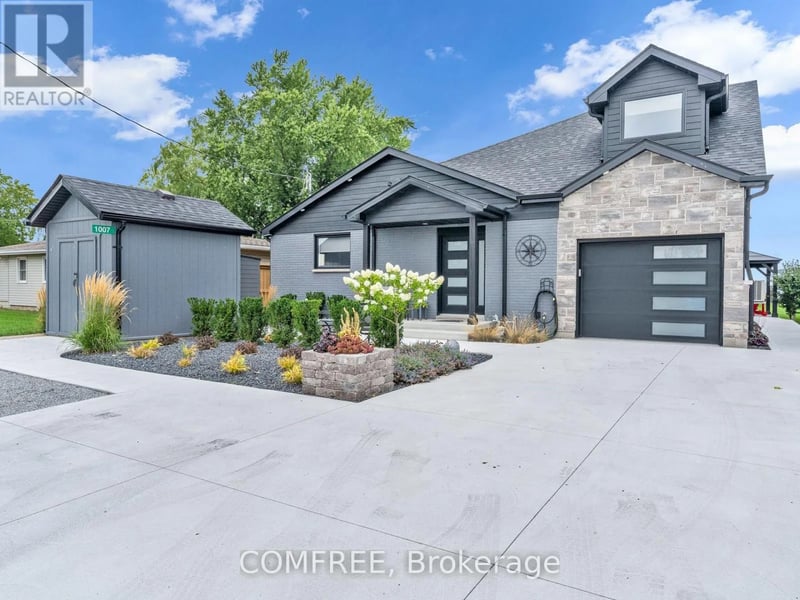 1007 Lakeshore Park, Lakeshore, Ontario, N8L0G3, Lakeshore, Ontario — photo 1 of 5