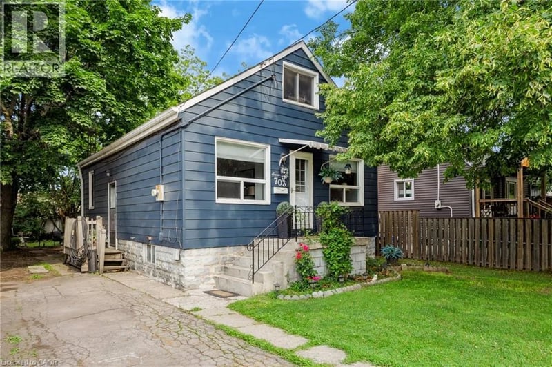 703 BRIGHTON Avenue, Hamilton, Ontario, L8H6H5, Hamilton, Ontario — photo 1 of 5