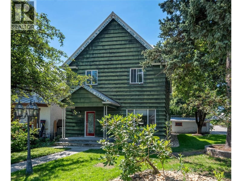 503 Third Street East, Revelstoke, British Columbia, V0E2S0, Revelstoke, British Columbia — photo 1 of 5
