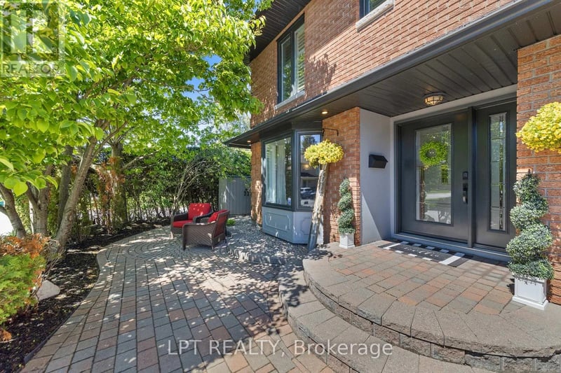 11 Elderwood Trail, Ottawa, Ontario, K2S1C9, Ottawa, Ontario — photo 1 of 5