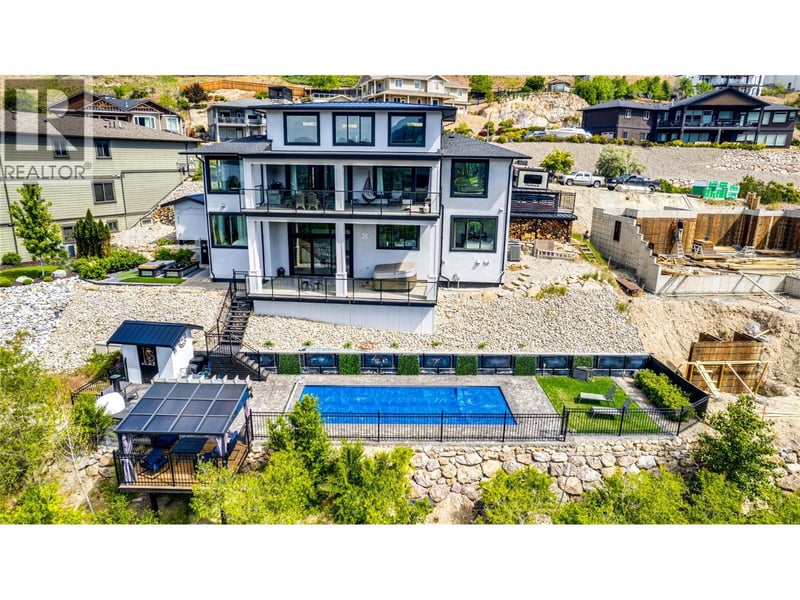 8792 Cortland Place, Coldstream, British Columbia, V1B4B8, Coldstream, British Columbia — photo 1 of 5