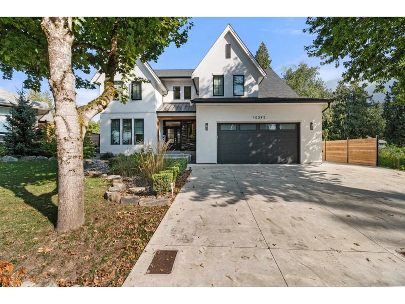 10292 ROYALWOOD Boulevard, Chilliwack, British Columbia, V0X1X1, Chilliwack, British Columbia — photo 1 of 5