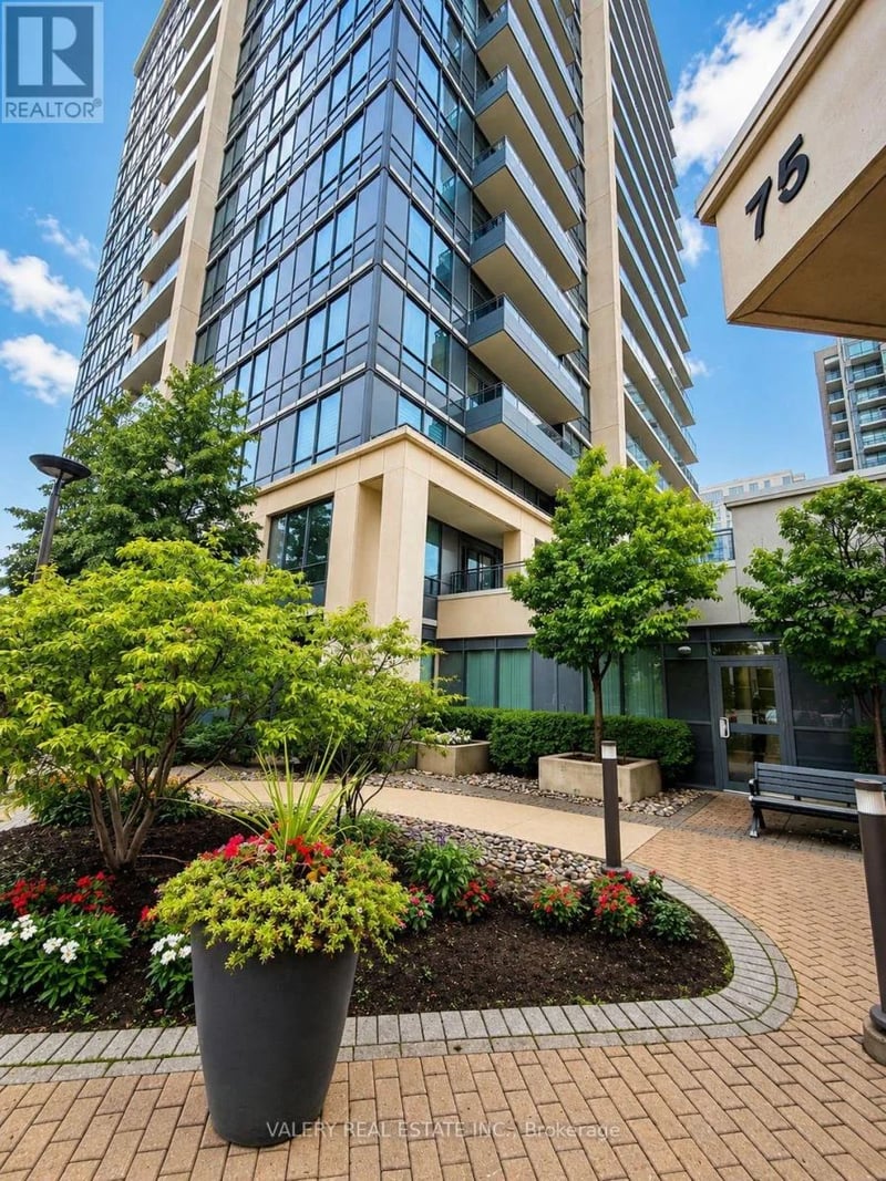 #408 75 North Park Drive, Vaughan (Beverley Glen), Ontario, L4J0H8, Vaughan (Beverley Glen), Ontario — photo 1 of 5