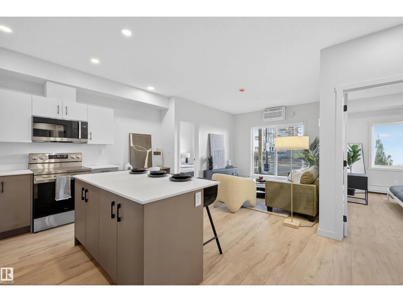 355 CLAREVIEW STATION DR NW, Edmonton, Alberta, T5Y0C5, Edmonton, Alberta — photo 1 of 5