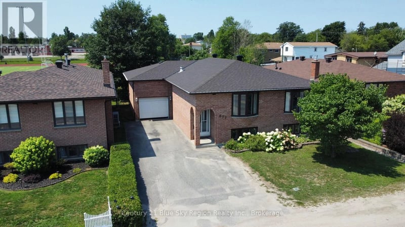 877 O'Brien Street, North Bay (Central), Ontario, P1B5W9, North Bay (Central), Ontario — photo 1 of 5