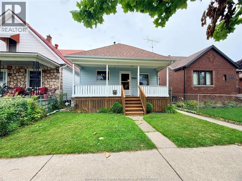 1670 ALBERT Road, Windsor, Ontario, N8Y3R5, Windsor, Ontario — photo 1 of 5