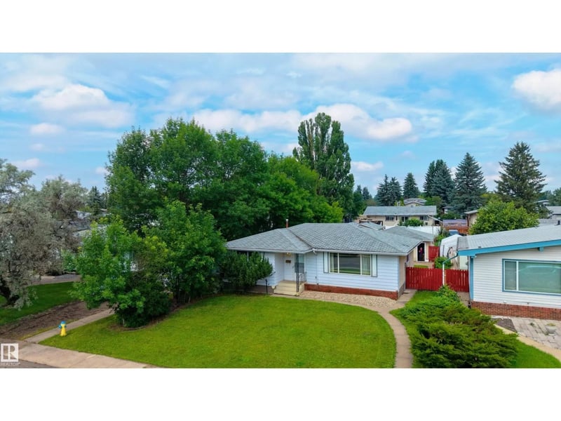 7120 139 AV NW, Edmonton, Alberta, T5C2M2, Edmonton, Alberta — photo 1 of 5