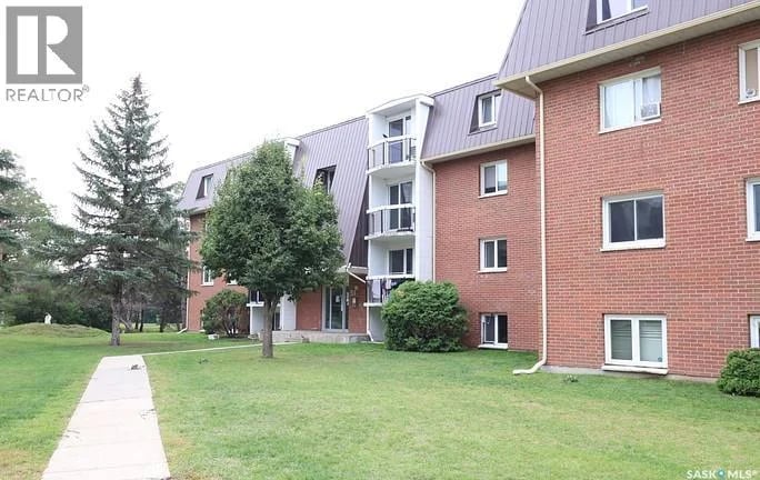 24 31 Centennial STREET, Regina, Saskatchewan, S4S6P8, Regina, Saskatchewan — photo 1 of 5
