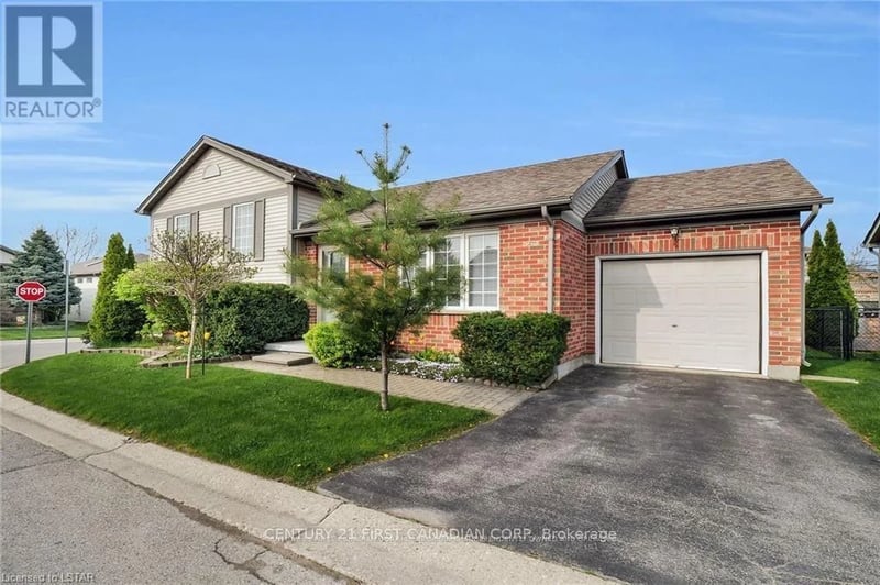 #44 335 LIGHTHOUSE Road, London South (South U), Ontario, N6M1J8, London South (South U), Ontario — photo 1 of 5