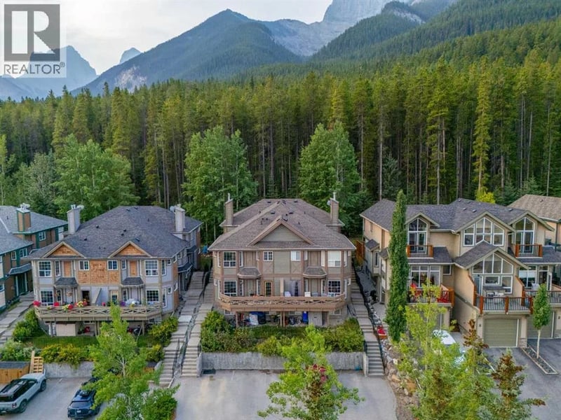 827 Wilson Way, Canmore, Alberta, T1W2Y8, Canmore, Alberta — photo 1 of 5