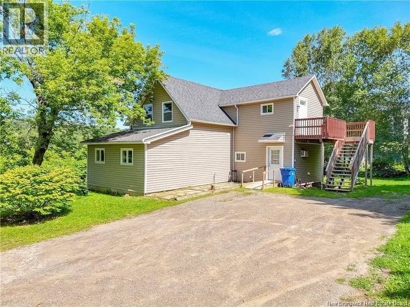 9024 Main Street, Florenceville-Bristol, New Brunswick, E7L2A3, Florenceville-Bristol, New Brunswick — photo 1 of 5