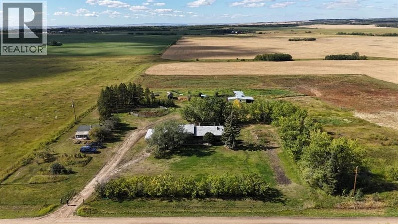 725002 Range Road 52, Rural Grande Prairie No. 1, County of, Alberta, T8X4M8, Rural Grande Prairie No. 1, County of, Alberta — photo 1 of 5