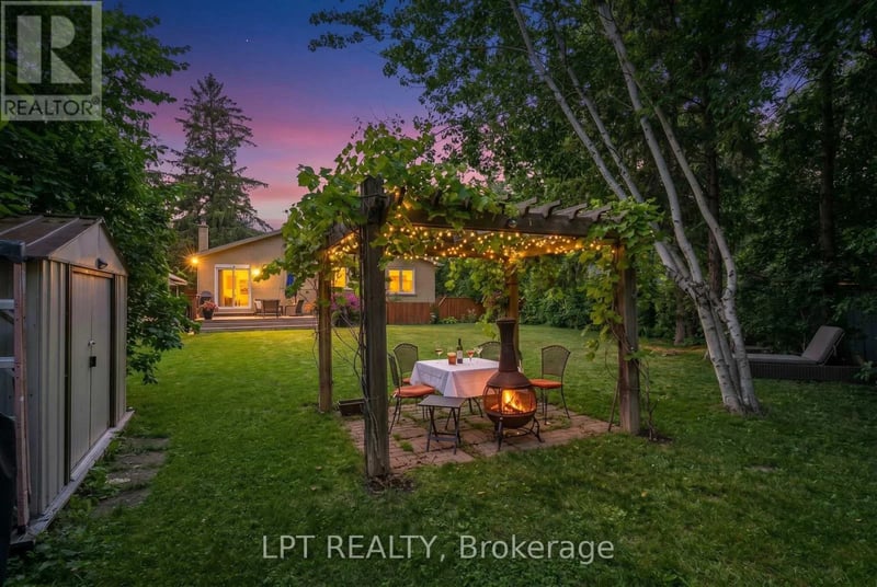 31 Patrick Drive, Aurora (Aurora Highlands), Ontario, L4G2A6, Aurora (Aurora Highlands), Ontario — photo 1 of 5