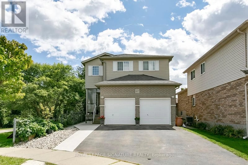 107 Glencliffe Court, Kitchener, Ontario, N2B3X1, Kitchener, Ontario — photo 1 of 5