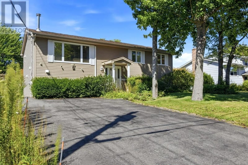 8 McCarthy Street, Dartmouth, Nova Scotia, B2X2Y4, Dartmouth, Nova Scotia — photo 1 of 5