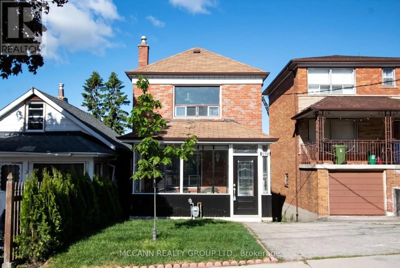 #Mn&2nd 496 Northcliffe Boulevard, Toronto (Oakwood Village), Ontario, M6E3L5, Toronto (Oakwood Village), Ontario — photo 1 of 5