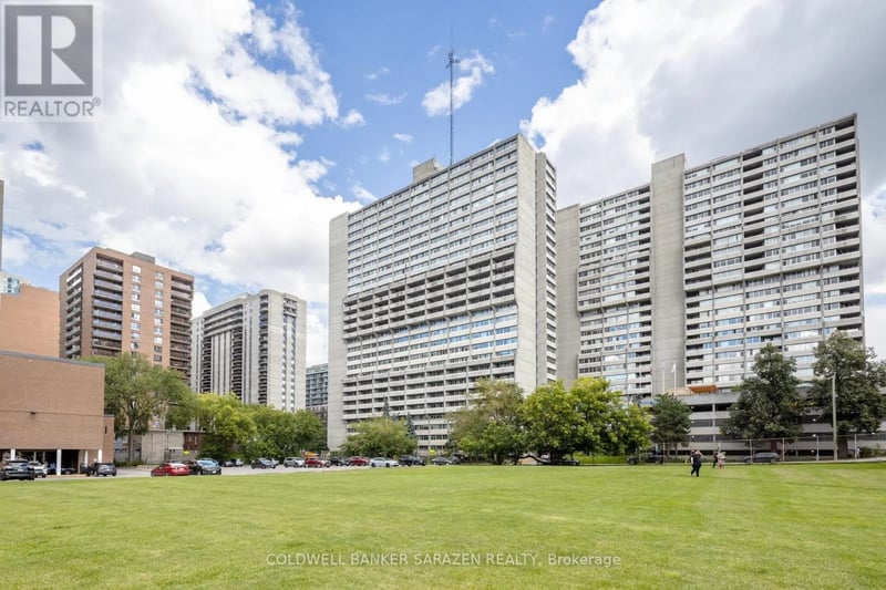 #2706 500 Laurier Avenue West, Ottawa, Ontario, K1R5E1, Ottawa, Ontario — photo 1 of 5