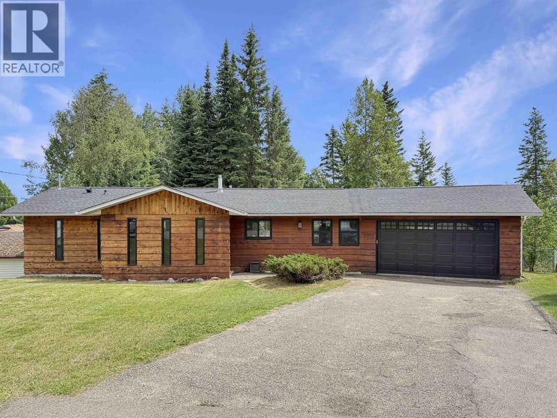 2555 WALLACE Place, Prince George, British Columbia, V2K3V9, Prince George, British Columbia — photo 1 of 5