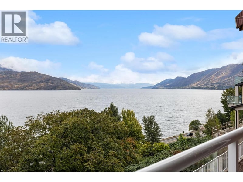 6447 Renfrew Road, Peachland, British Columbia, V0H1X7, Peachland, British Columbia — photo 1 of 5