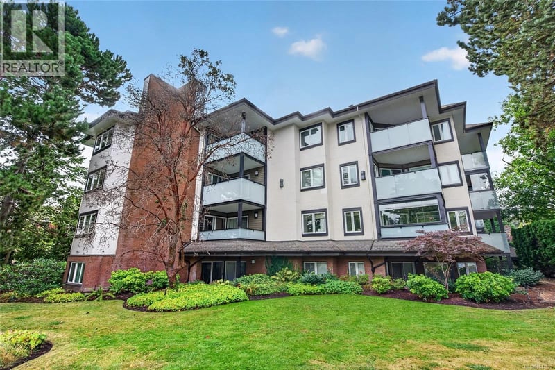 #303 1619 Morrison Street, Victoria, British Columbia, V8R6R8, Victoria, British Columbia — photo 1 of 5