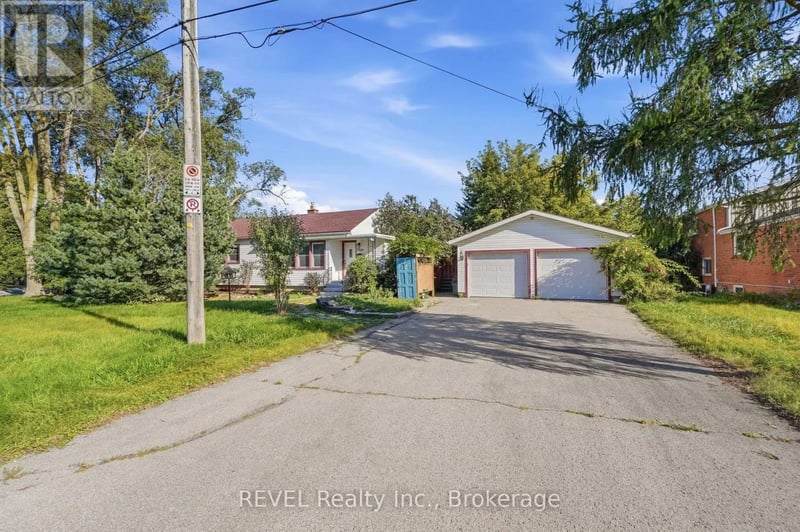 7962 Booth Street, Niagara Falls (Ascot), Ontario, L2H1E8, Niagara Falls (Ascot), Ontario — photo 1 of 5