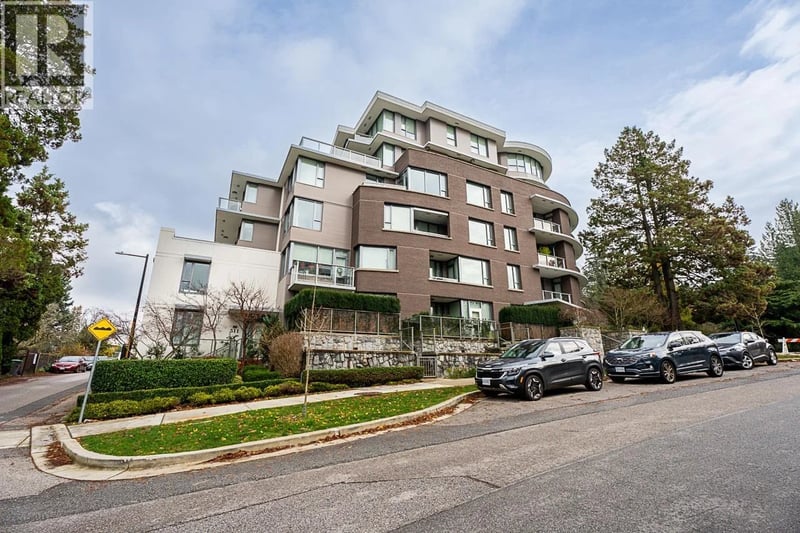 #301 505 30TH Avenue, Vancouver, British Columbia, V5Z0G4, Vancouver, British Columbia — photo 1 of 5