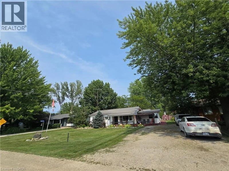 72574 PRINCESS Street, Zurich, Ontario, N0M2T0, Zurich, Ontario — photo 1 of 5