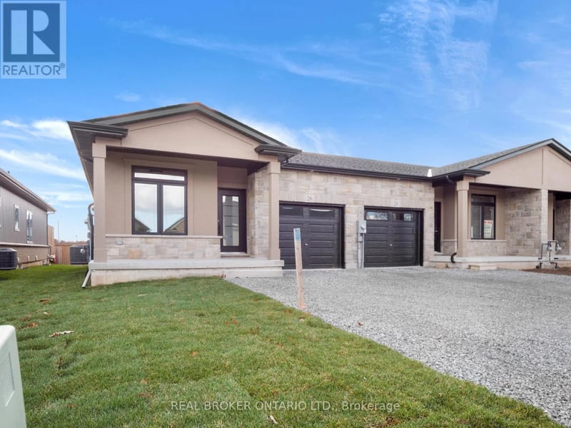 26 AUSTIN Drive, Welland (West Welland), Ontario, L3C0J8, Welland (West Welland), Ontario — photo 1 of 5