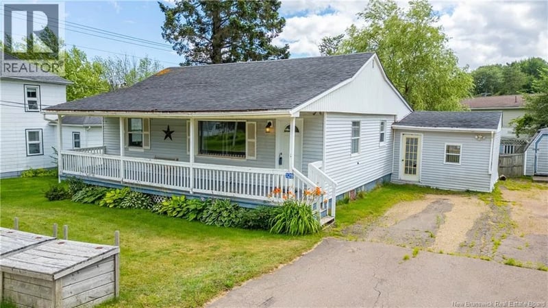 128 York Street, Sackville, New Brunswick, E4L4S1, Sackville, New Brunswick — photo 1 of 5