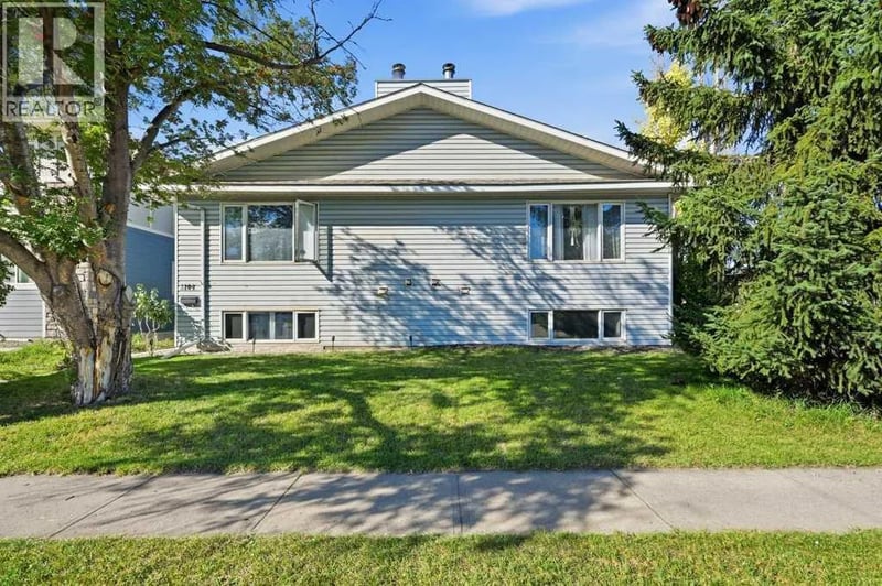 3702 51 Avenue, Red Deer, Alberta, T4N4C6, Red Deer, Alberta — photo 1 of 5